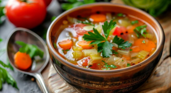 This fat burning soup recipe is both effective and delicious easy