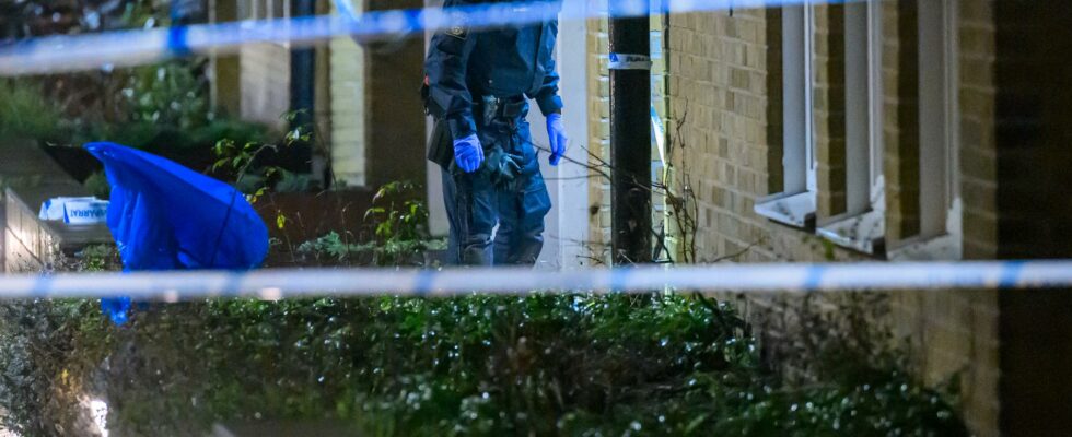 Three suspects after shooting in Rosengard