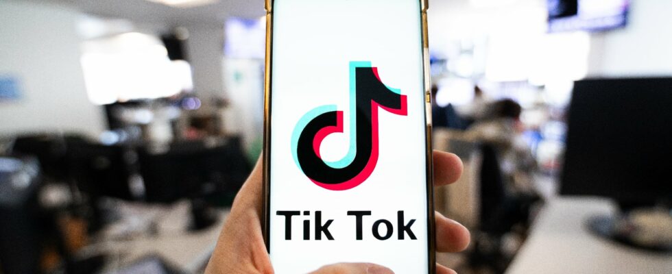 TikTok announces its closure on Sunday in the United States