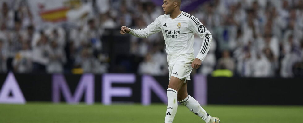 Valencia Real two months after the floods Mbappe and