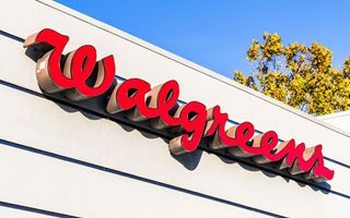 Walgreens collapses after government charges over opioids