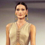 Worn by Carla Bruni in the 90s this iconic Chanel