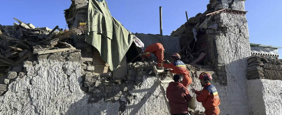 at least 53 dead in Tibet after violent tremors