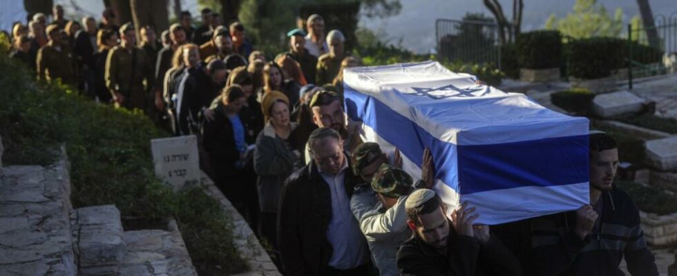 record number of suicides within the Israeli army since October