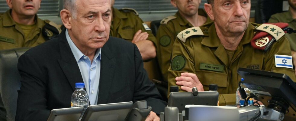 this resignation at the head of the IDF which weakens