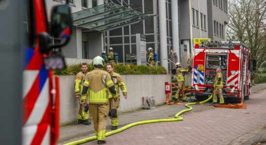 112 news lane A12 closed after car accident Fire