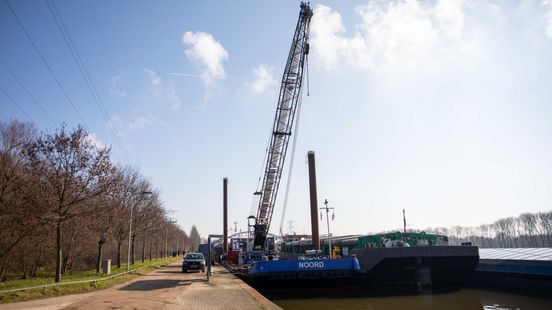 Amsterdam Rijnkanaal free for shipping after being blocked