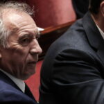 Bayrou impassive but weakened Macron assures that the Prime Minister