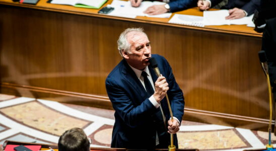 Bayrou on an ejectable seat the PS and the RN