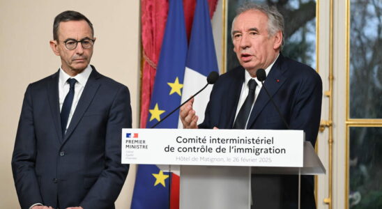 Bayrou wants to re examine all agreements with Algeria but what