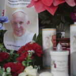 Denied around the renunciation of Pope Francis always hospitalized in