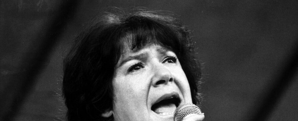 Famous singer nannie porns death