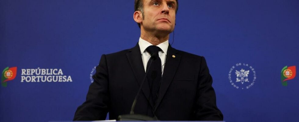 France Algeria Emmanuel Macron wants to re engage a substantive work with