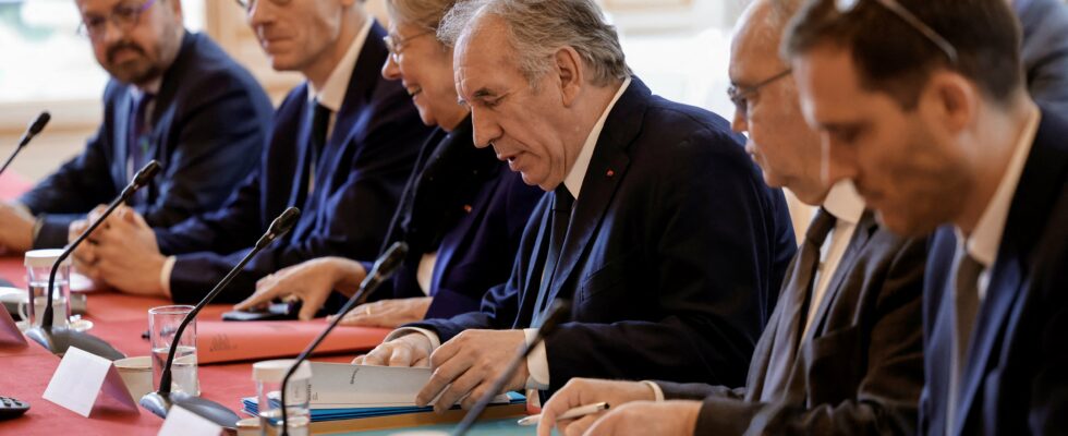 Francois Bayrou puts pressure on Algeria and threatens to denounce