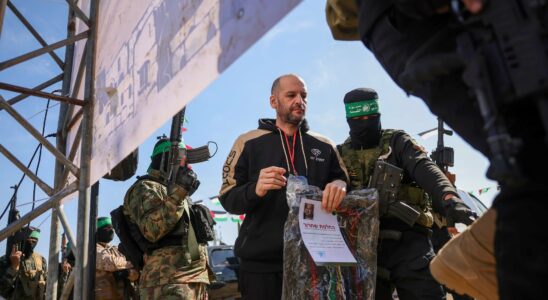 In Gaza three new Israeli hostages released by Hamas