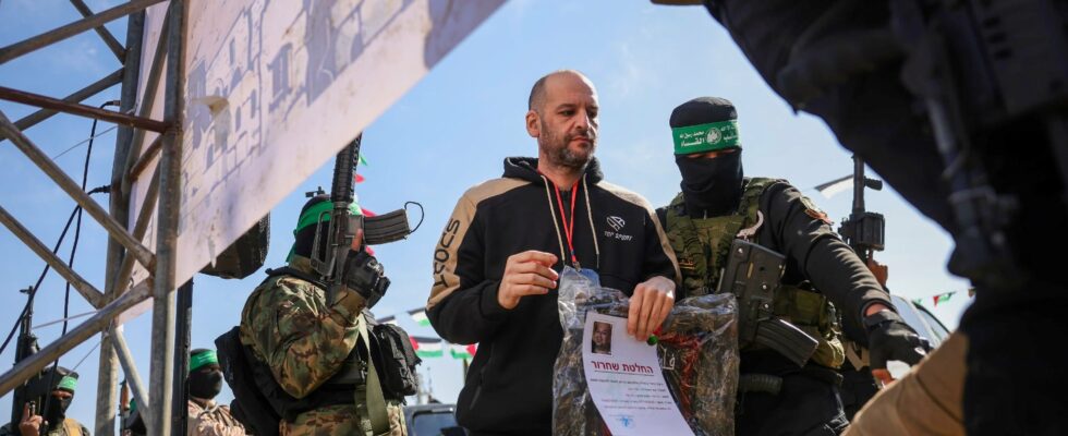 In Gaza three new Israeli hostages released by Hamas