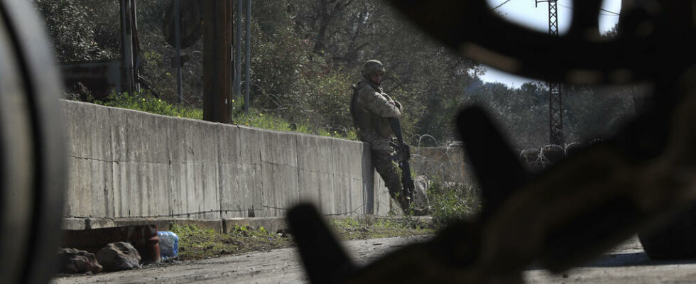 Israeli raids on two sites in southern Lebanon