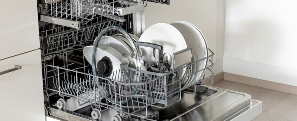 It is one of the worst places of the dishwasher