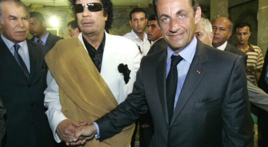 Libyan financing Sarkozy its electronic bracelet and the small notebooks