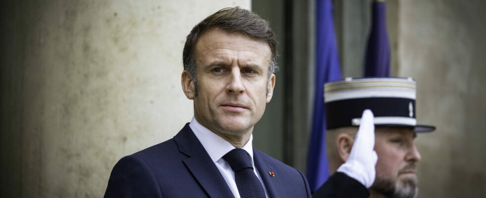 Macron would like to appoint a friend to one of