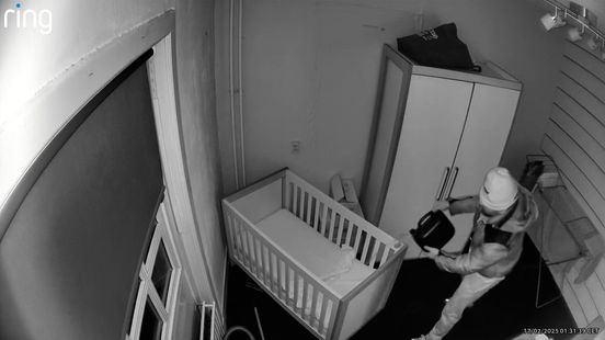 Man pours JerryCan empty into baby bed images arson soest