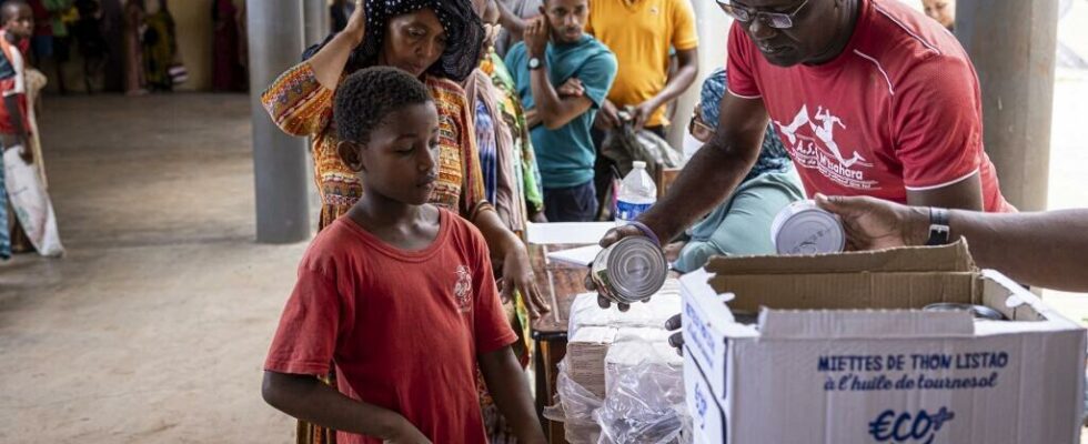 Mayotte mayors suspend the distribution of food aid