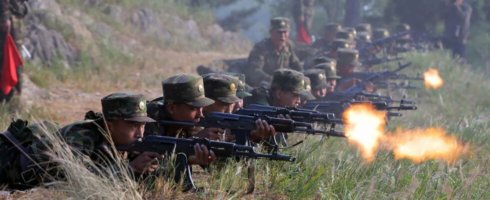 North Korean soldiers are back on the front according to