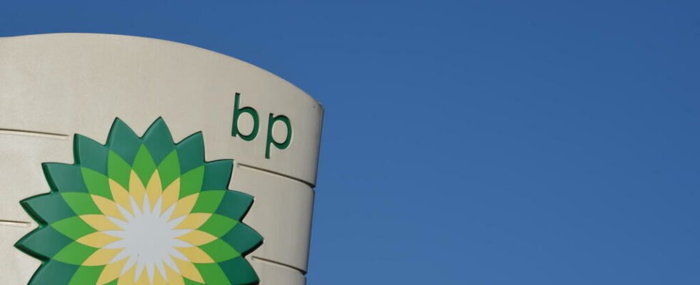 Oil BP backtrack and ends up burying its climatic ambitions