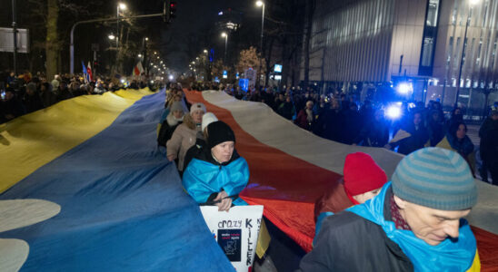 Poland Several hundred people demonstrate in Warsaw in support of