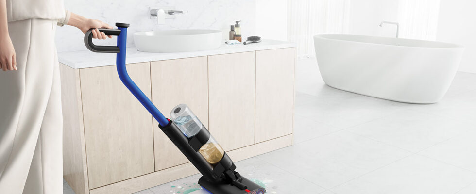 Smart wet cleaning on hard ground Dyson Washg1