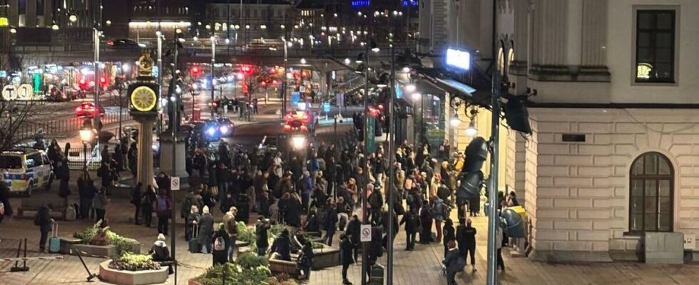 Stockholm Central Station is evacuated latest news fast