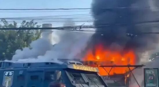 Terrible plane crash in Brazil Fell on the bus