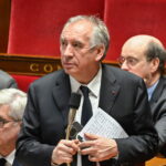 The PS plans to overthrow the government Bayrou Impassible