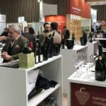 The Wine Paris 2025 wine fair under the threat of