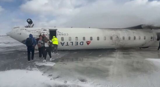 The passenger plane landing in Canada turned upside down 8