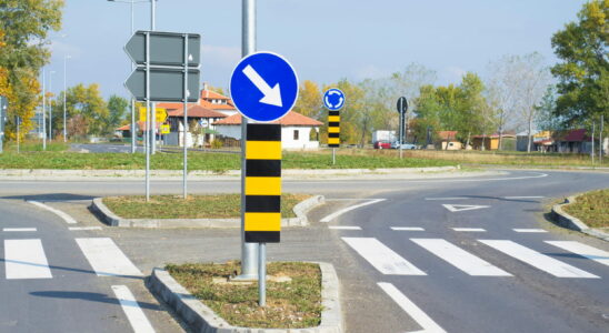 This new roundabout upsets the habits of motorists it will