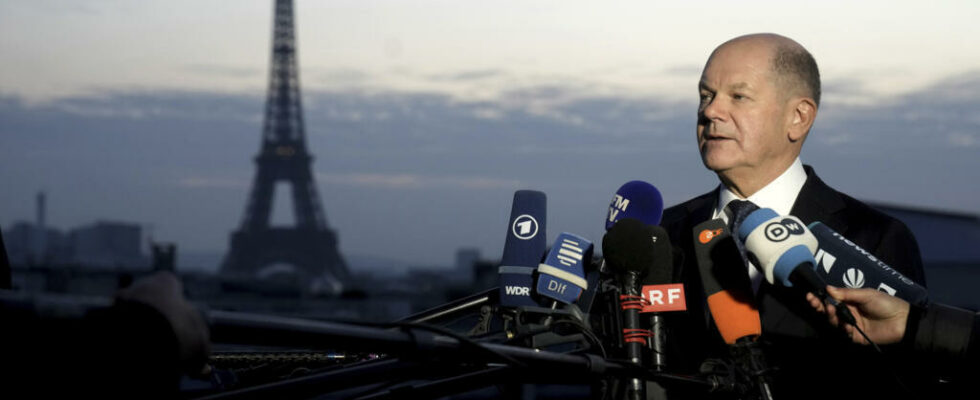 Ukraine End of the European Crisis meeting in Paris divided