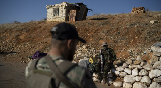 Violent fights on the Lebano Syrian border between Syrian troops and