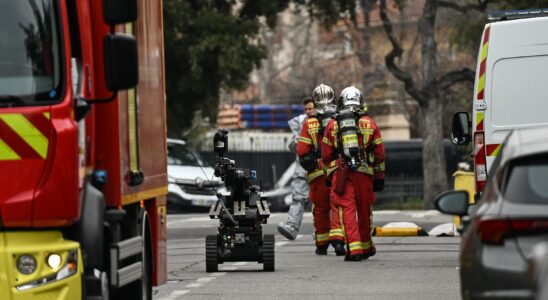 What we know of explosions to the Russian Consulate