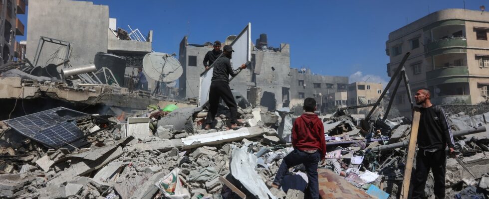 10 dead and dozens of injured in new Israeli strikes