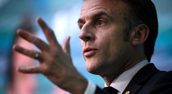 After the American turnaround Emmanuel Macron relaunches the debate on