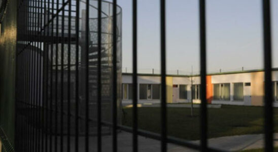 Among incarcerated minors in Marseille the school in dotted