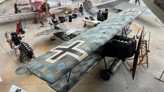 Antique Fokker Dubbeldekker from German Farers Barn returns to the Netherlands