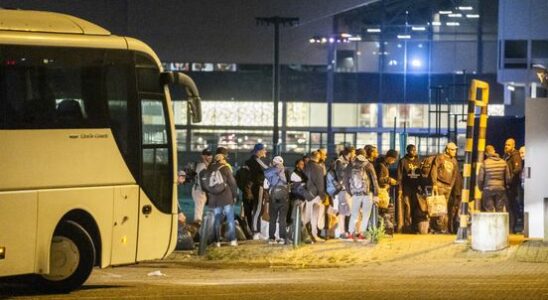 Emergency shelter Jaarbeurs closes asylum seekers slept for months in