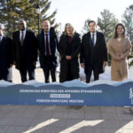 In Canada the G7 affirms its unwavering support to territorial