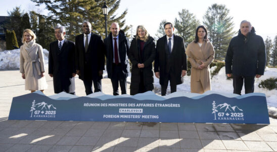 In Canada the G7 affirms its unwavering support to territorial