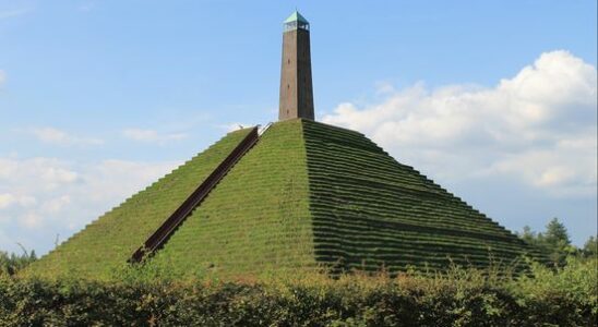 Monument Pyramide Van Austerlitz closed after rain Hopefully open again