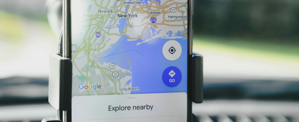 Open Google Maps before taking the steering wheel can save