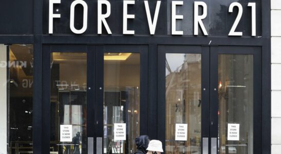 Popular clothing chain applying for bankruptcy protection