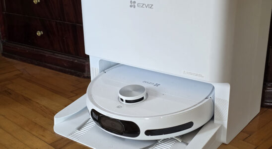 Robot broom to the peak in cleaning Ezviz rs20 pro